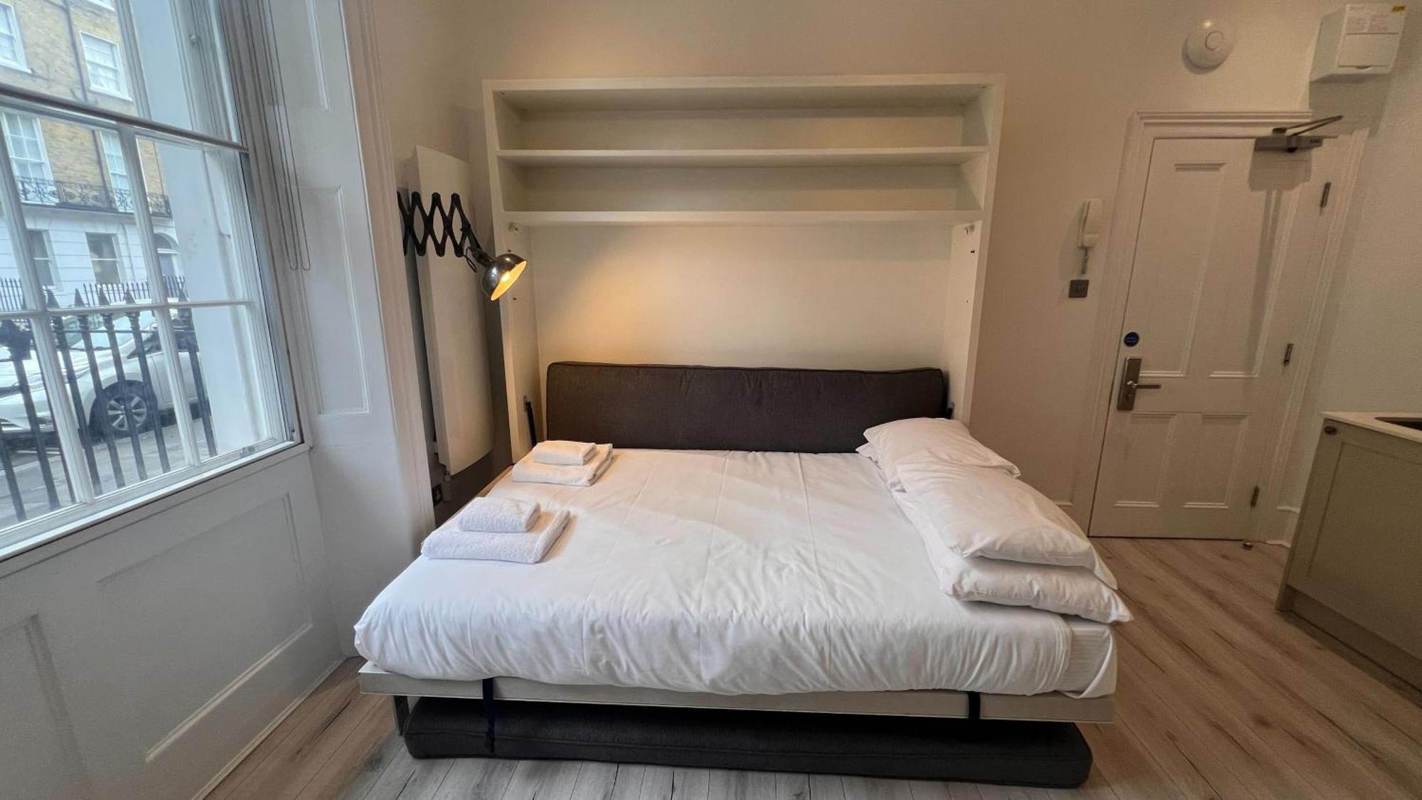 Regent's Park Apartment